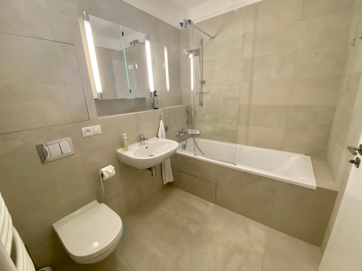 Apartmán Seven days Smíchov Praha Exteriér fotografie